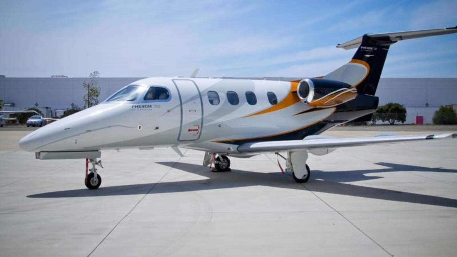Phenom 100